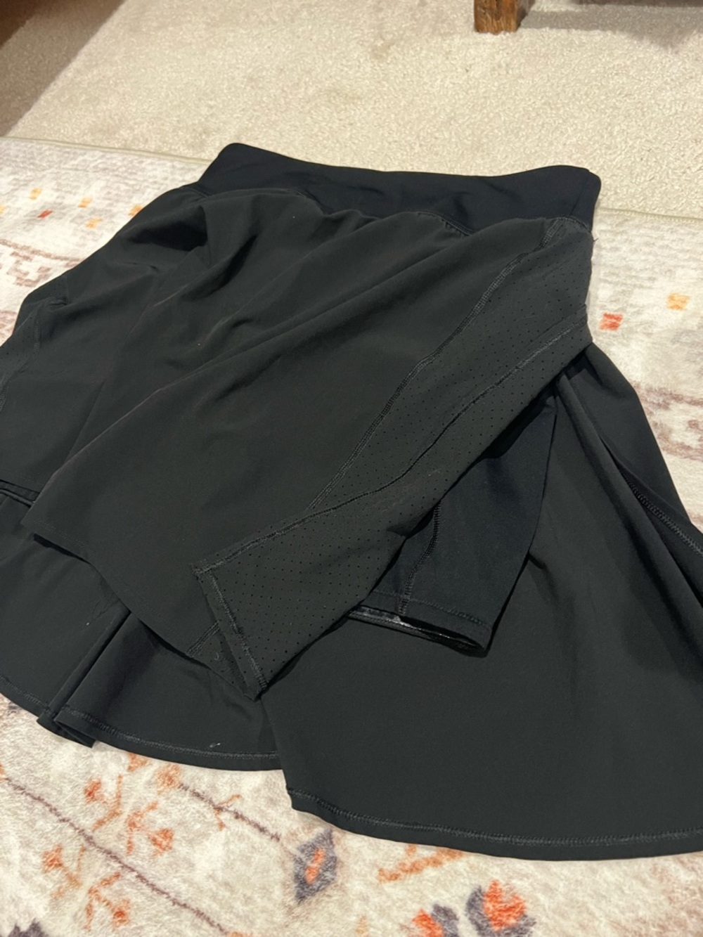 SPANX women’s - get moving active skort with  black with side detail -large - Picture 3 of 3